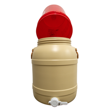 Load image into Gallery viewer, Honey Storage Tank with Honey Gate - 14 Gallons